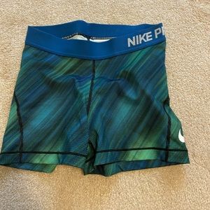 Nike pro